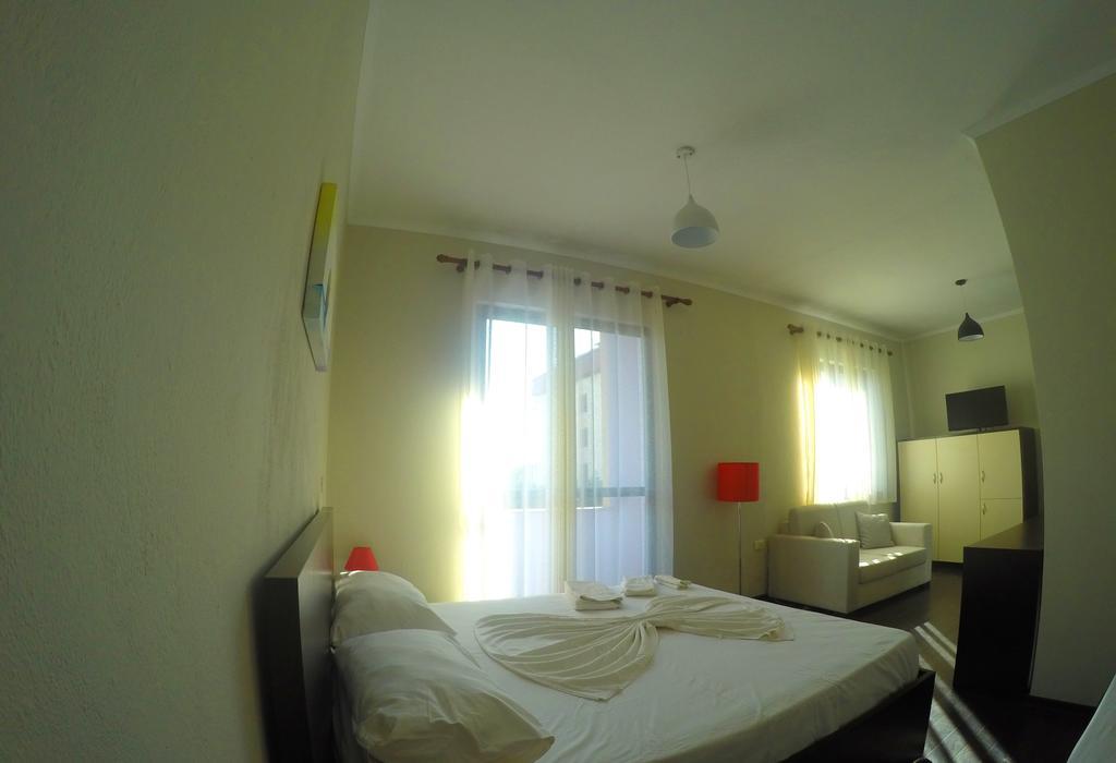 Kadrisa Hotel Durrës Camera foto