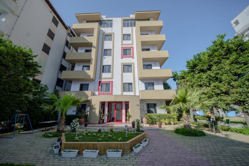 Kadrisa Hotel Durrës Esterno foto